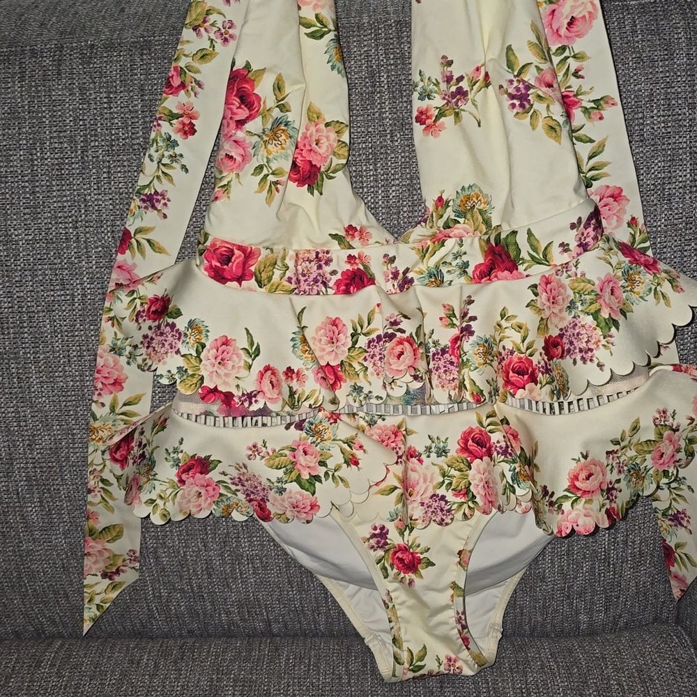 Zimmermann Ruffle Trim Floral Swimwear Womans Size 4-6 - Picture 7 of 8